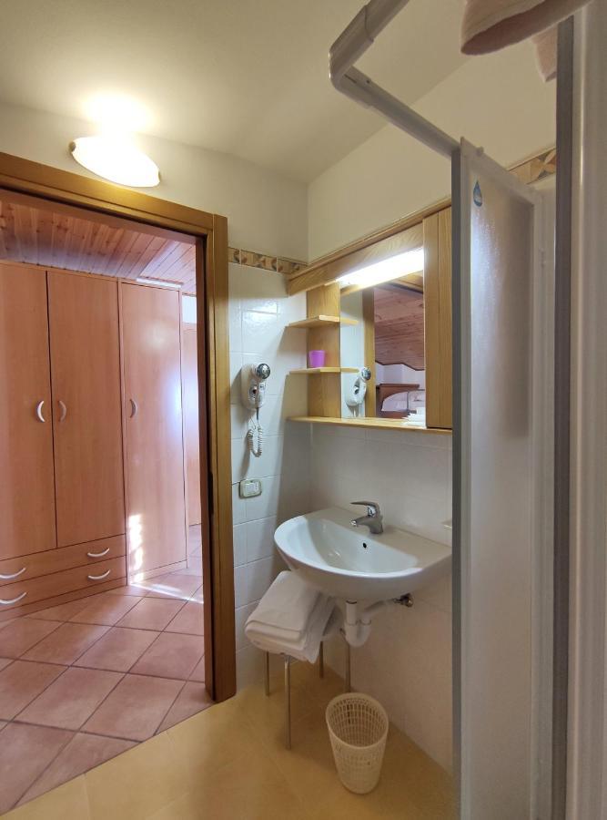 Hotel Milano Piazzatorre Buitenkant foto