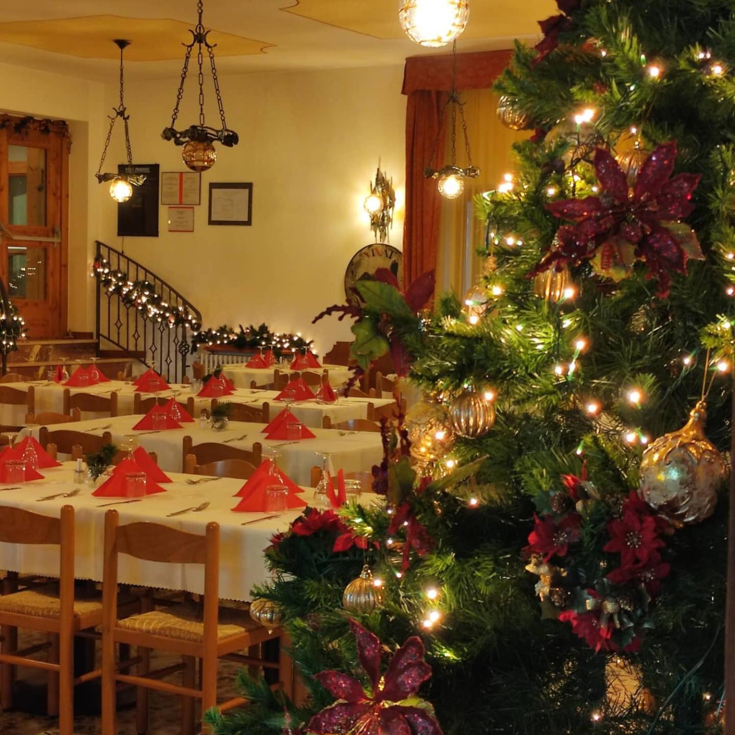 Hotel Milano Piazzatorre Buitenkant foto
