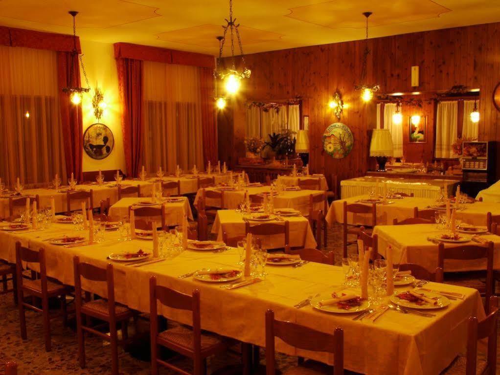Hotel Milano Piazzatorre Buitenkant foto